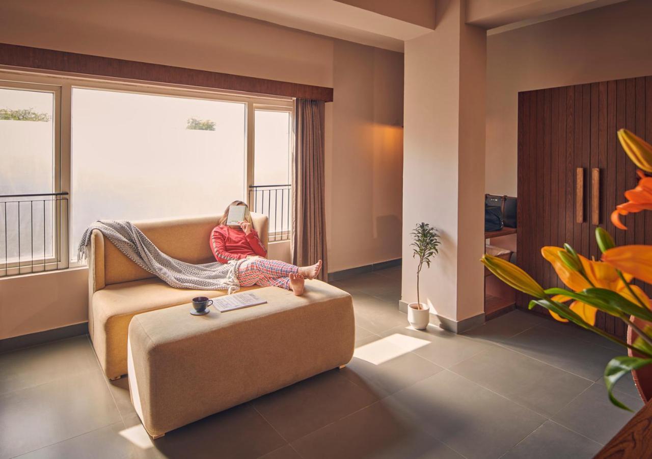 Minimalist Poshtel & Suites New Delhi Extérieur photo